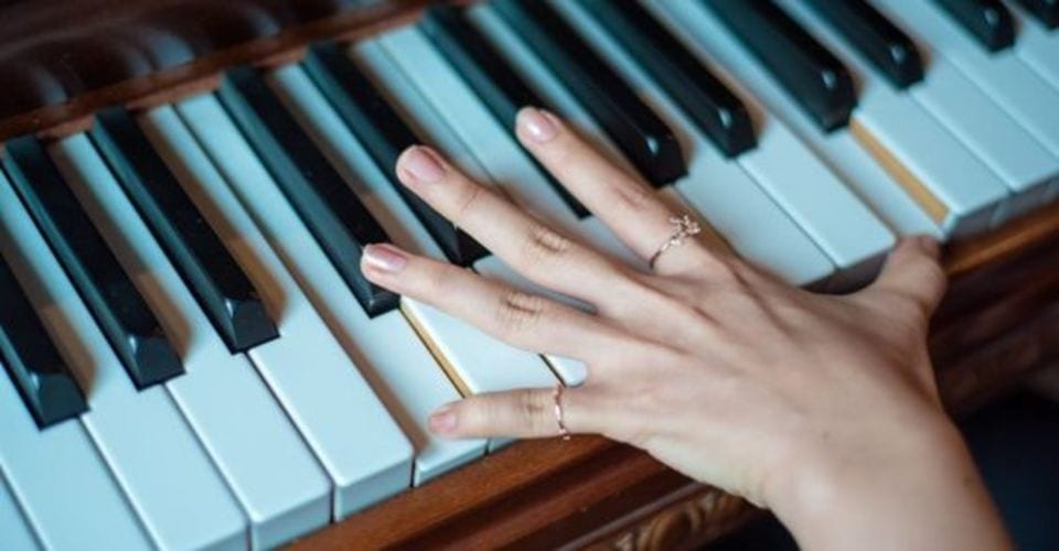 LA MUSIQUE, SON HISTOIRE ET SES BIENFAITS